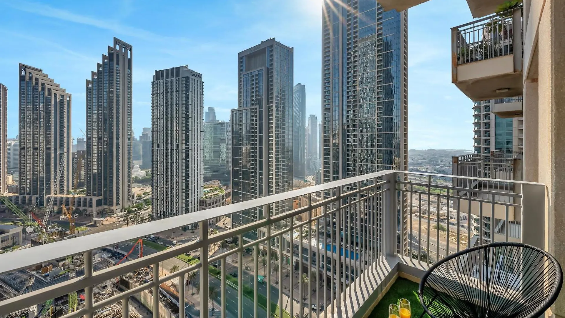 Chic 1Br Fountain-View Flat Downtown Burj Khalifa Apartment Dubai